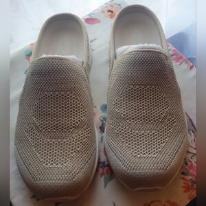 Womens Easy Spirit Tan Mules